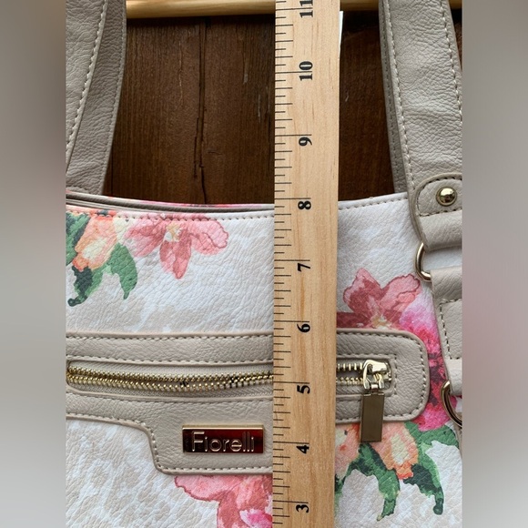 Fiorelli white Tan Floral Animal Print Medium size Purse - Picture 13 of 14